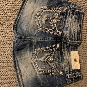 Women’s Miss Me jean shorts size 27!
